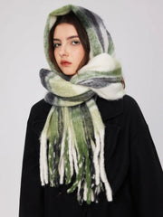PLAID FRINGED SCARF