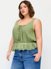 Eyelet Scoop Neck Tie Front Tassel Ruffle Hem Cami Blouse Curve & Plus