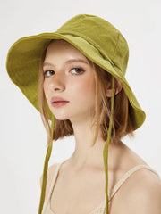 BUCKET HAT WITH STRAP