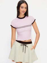 Knit Round Neckline Short Sleeve Contrasting Binding Top