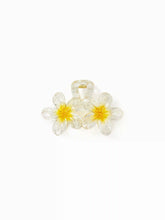 FLORAL HAIR CLAW
