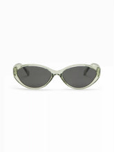 CAT-EYE FASHION GLASSES