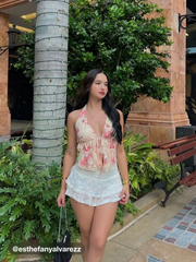 Halter Neckline Floral Knotted Tank Top