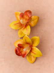 FLOWER STUD EARRINGS