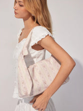 FLORAL SHOULDER BAG