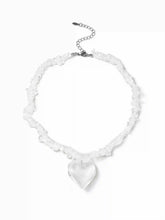 HEART PENDANT NECKLACE