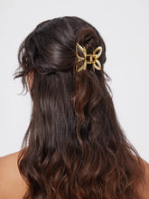 BUTTERFLY METAL HAIR CLAW