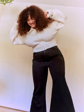 Cárdigan de punto sólido con cremallera Curvy