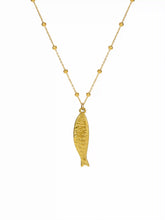 FISH PENDANT NECKLACE