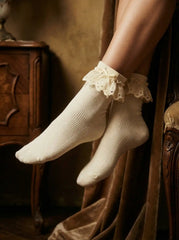 BOWKNOT DECOR LACE CREW SOCKS