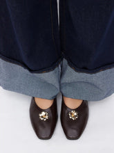 FAUX LEATHER FLOWER DECOR FLATS