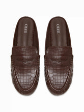 CROCODILE PATTERN MULE LOAFERS