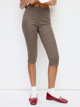Houndstooth Mid Rise Capri Pants