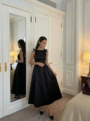 Off-shoulder Bowknot Lace Up A-line Maxi Dress