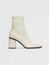 Botas Clássicas de Salto Grosso