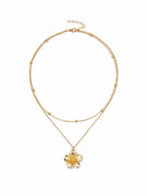 FLOWER PENDANT LAYERED NECKLACE
