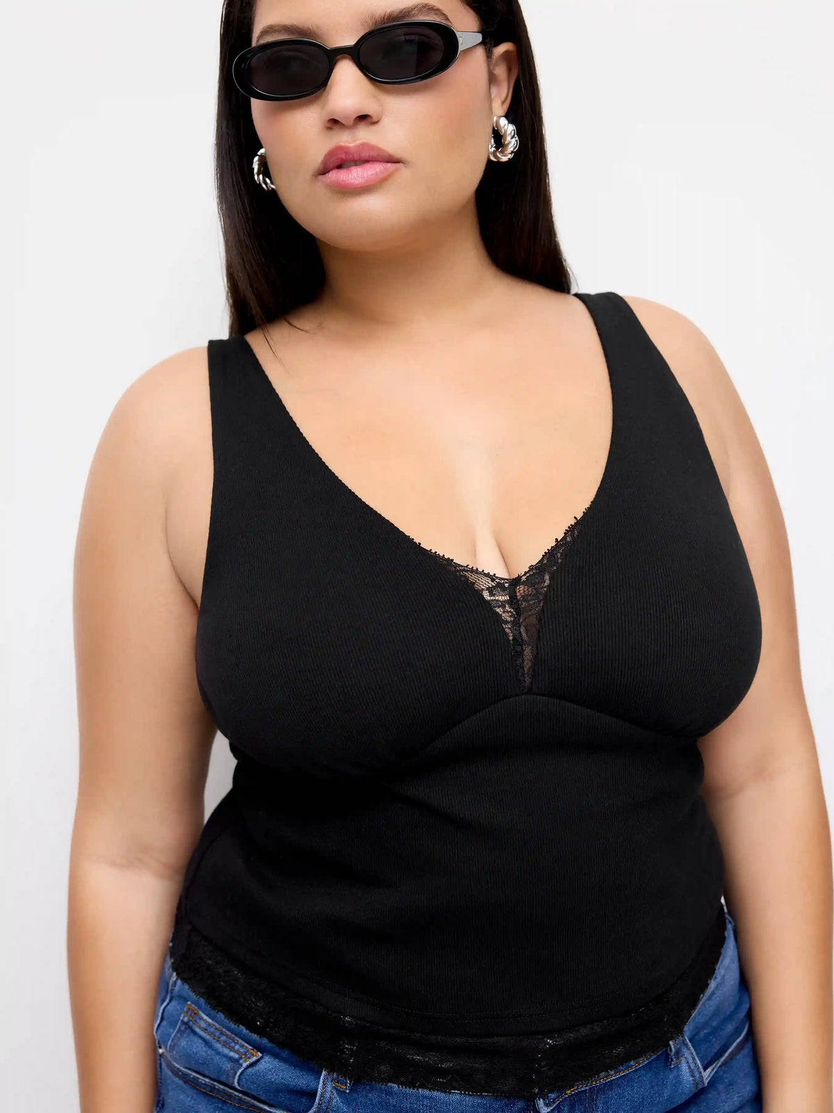 Cotton V-neck Lace Panel Crop Top Curve & Plus