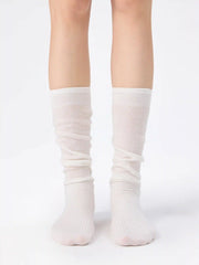 LOOSE OVER THE CALF SOCKS
