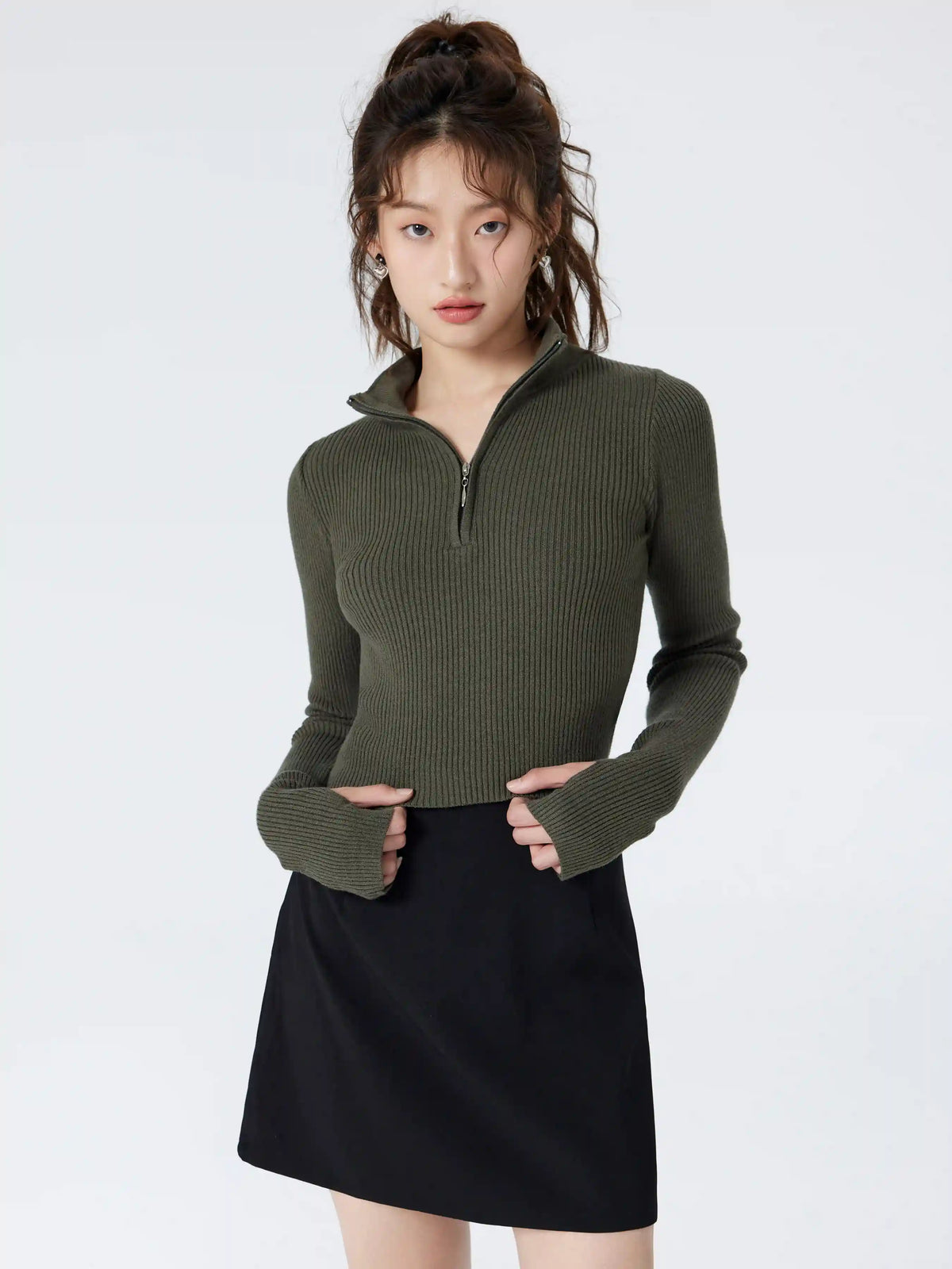 Solid Zipper Up Knitted Crop Top