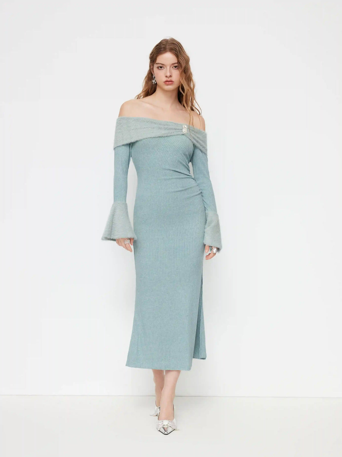 Off-shoulder Bell Sleeve Rhinestone Ruched Maxi Dress