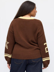 Sudadera de punto de cuello en V con rayas gráficas y bordado contrastante, talla plus