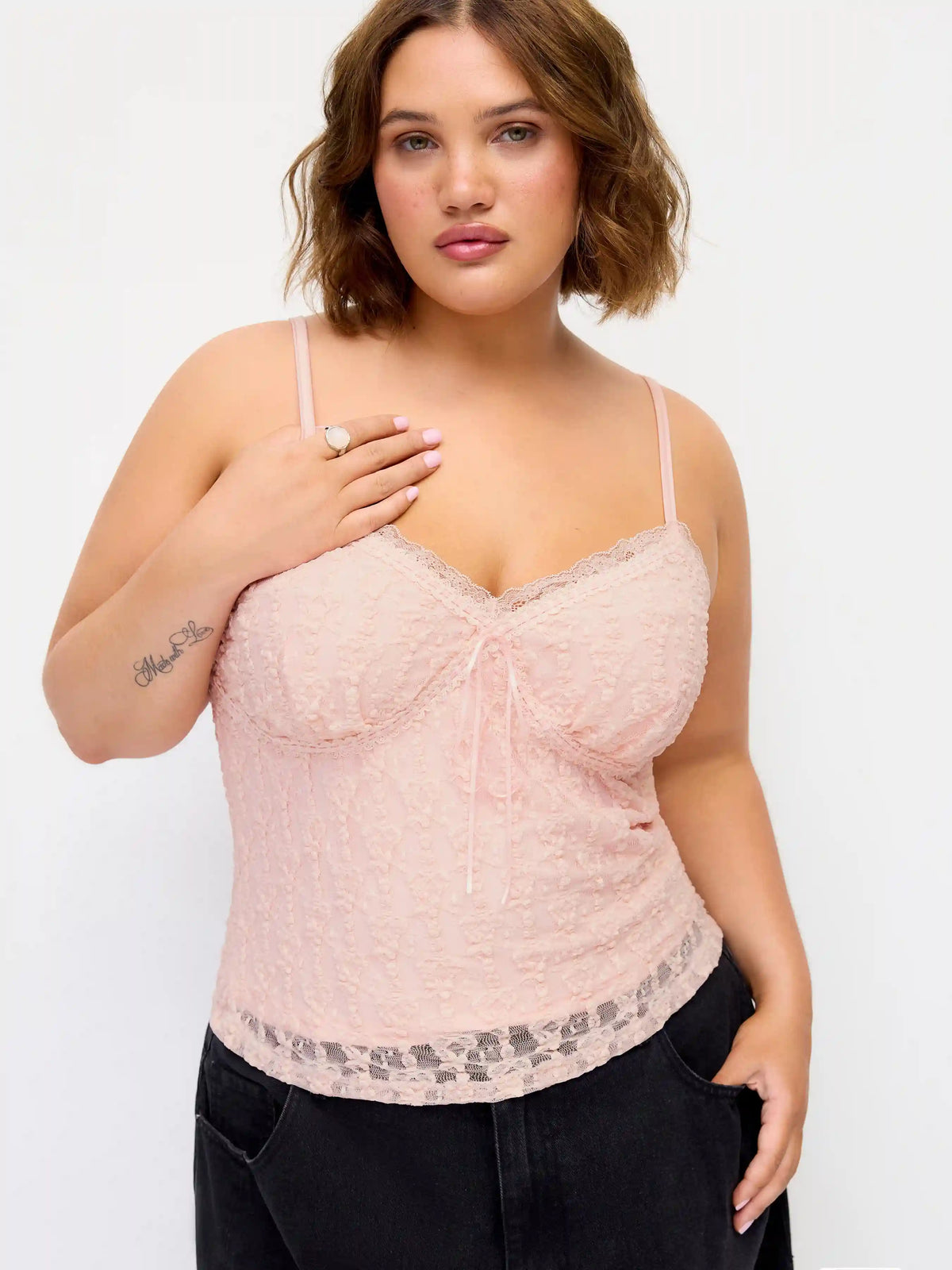Lace Textured Sweetheart Neckline Cami Top Curve & Plus