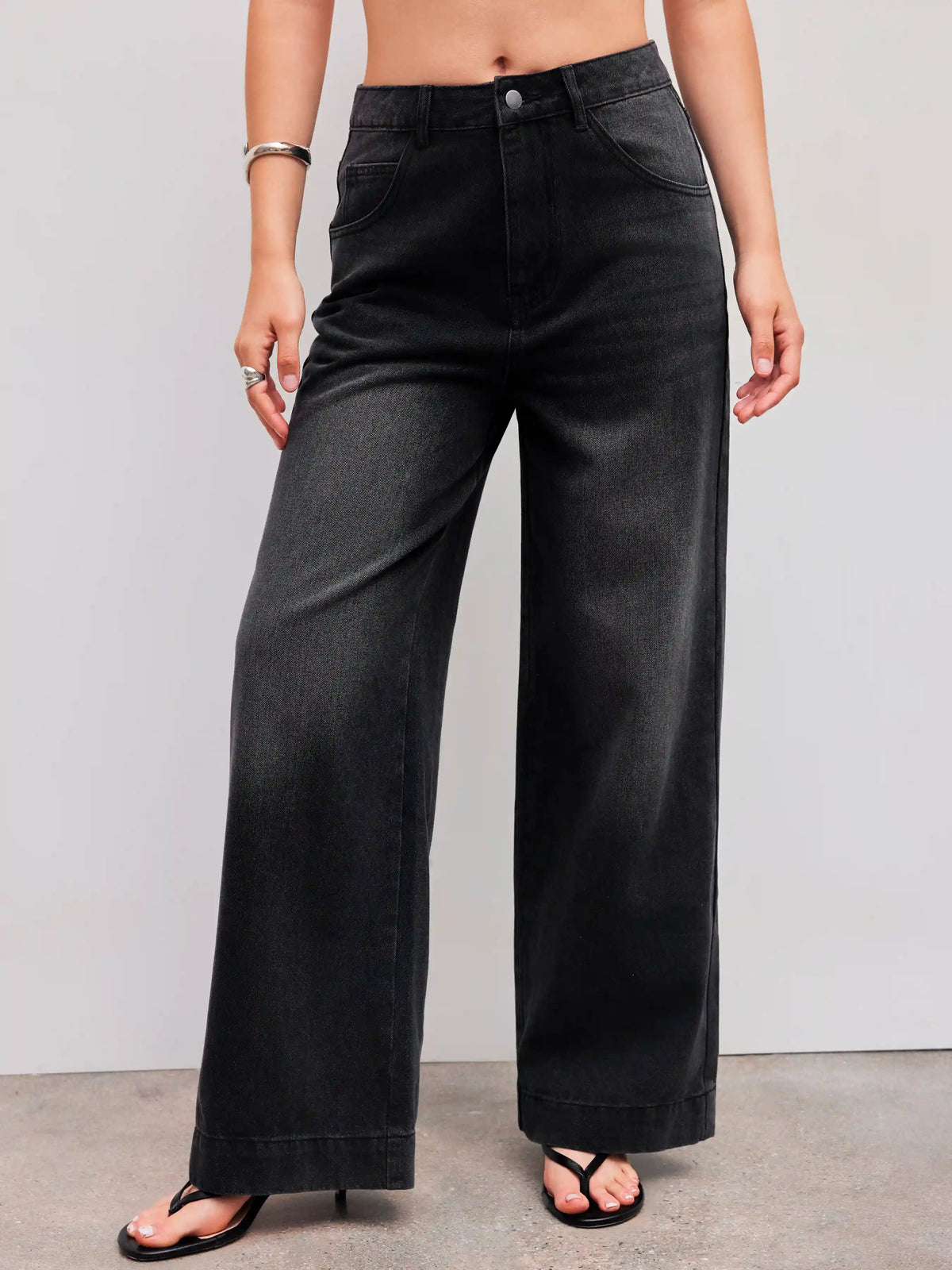 Mid Waist Baggy Jeans