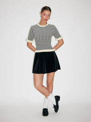Knit Round Neckline Gingham Contrasting Binding Ruffled Top