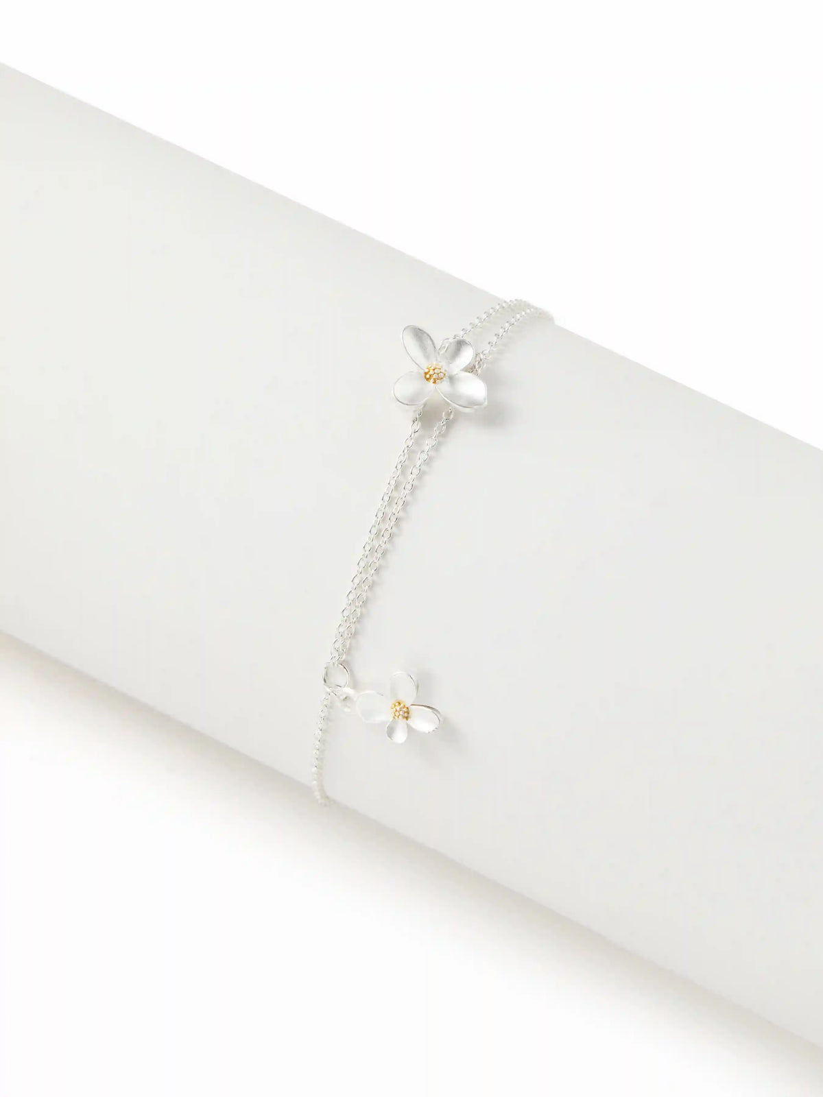 FLOWER DECOR BRACELET