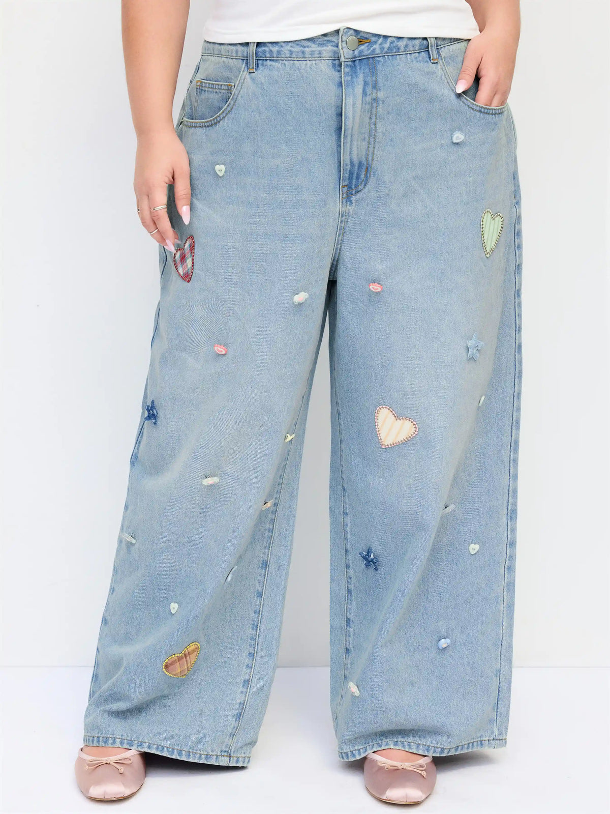 Cider Denim Mid Rise Heart & Star Appliques Floral Baggy Jeans Curve & Plus